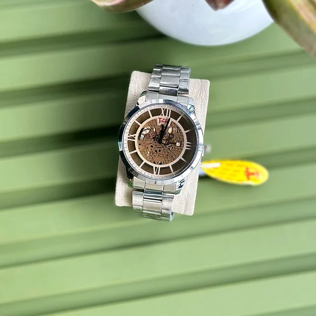 WooTime Analog Quartz Movement Collection With High Quality Strap Best Finishing Body & Case - Silver