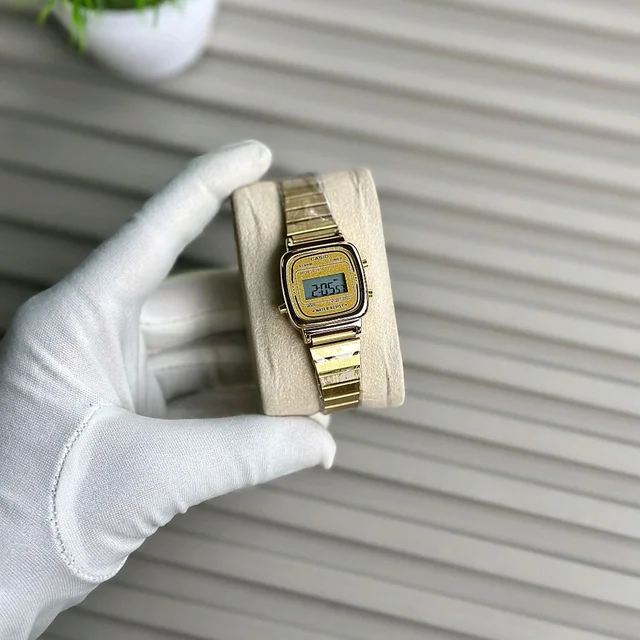 Digital High Quality Quartz Movement Watch Collection With High Quality Strap Best finishing Body & Case - Gold