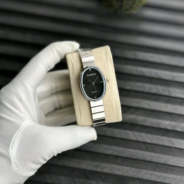 Analog Slim High Quality Quartz Movement Watch - SRB3