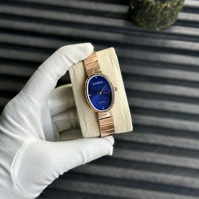 Analog Slim High Quality Quartz Movement Watch - SRB7