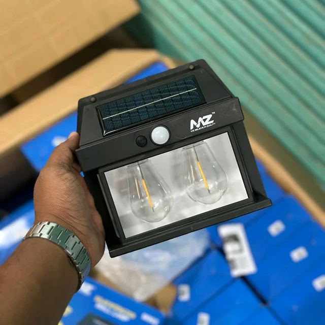 Solar Interaction Wall Lamp M992 – Ultra Bright Dual LED | 1500mAh Battery | Motion Sensor