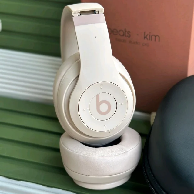 First Time In India | Bluetooth On Ear Headphones with Mic with 6 Hours Battery Backup, Original Box Packaging - SRB2
