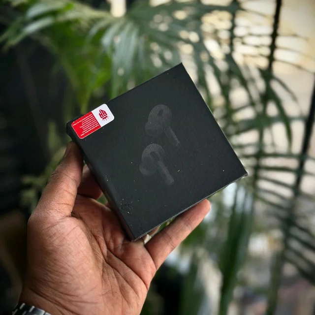 Air Pro Usa Black Quality With Pop-Up Connection For Apple Devices | Both For Android And IPhone