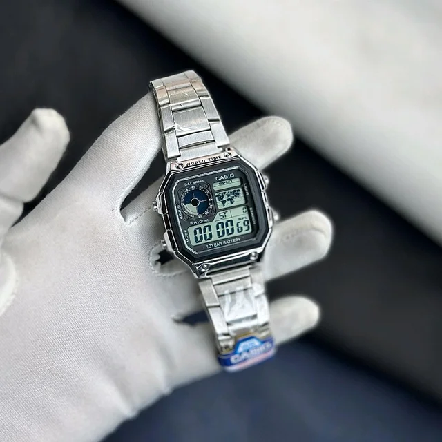 Digital High Quality Quartz Movement Watch Collection With High Quality Strap Best finishing Body & Case - Silver