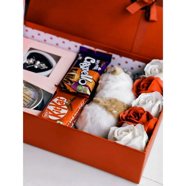 Best Romantic Gift Hamper Combo Box with Chocolates, Soft Toy & Flowers for Birthday, Anniversary & Valentine’s Day