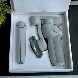 DJI OSMO Mobile SE Intelligent 3-Axis Phone Gimbal - Portable and Foldable for Android and iPhone With ShotGuides, ActiveTrack 5.0 - Vlogging Stabilizer for YouTube Videos