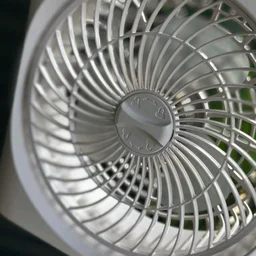 Portable Mist Cooling Fan with Water Spray, 3 Speed Airflow, 750ml Water Tank, LED Light & Timer – Desktop Personal Air Cooler Fan