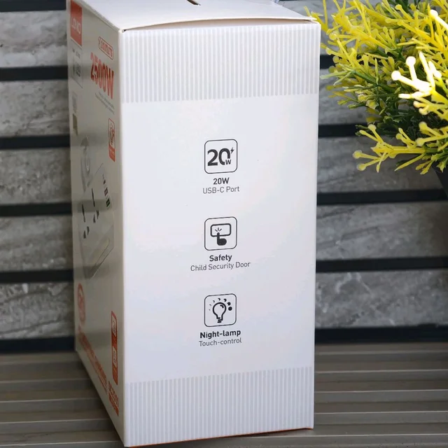 LDNIO 2500W Universal Power Strip with 20W PD Fast Charging, QC 3.0 USB Ports & Touch-Control Night Lamp