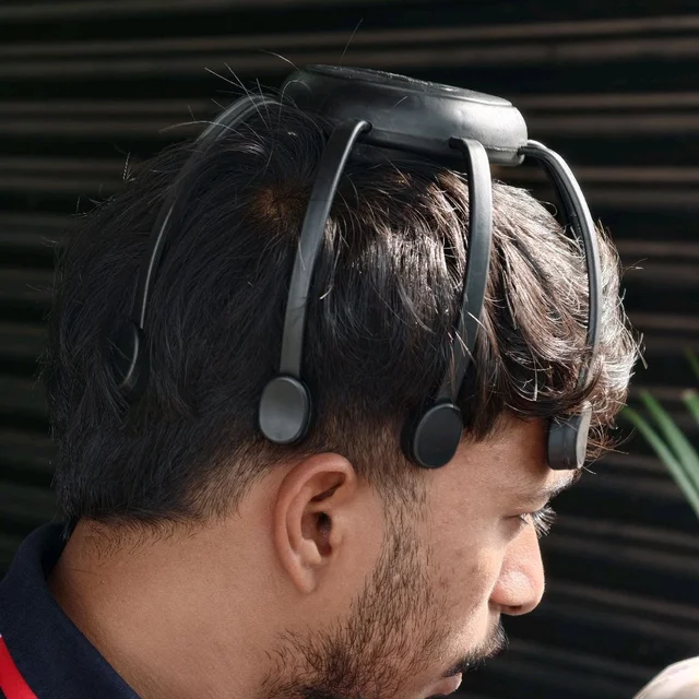 Electric Head Massager – Wireless Scalp Relaxation Device
