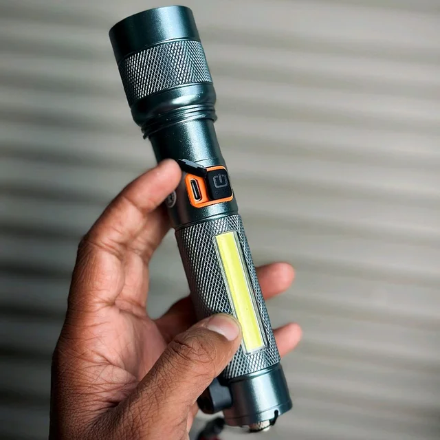 Rechargeable High Power LED Flashlight LM-7703 with COB Side Light & Safety Hammer