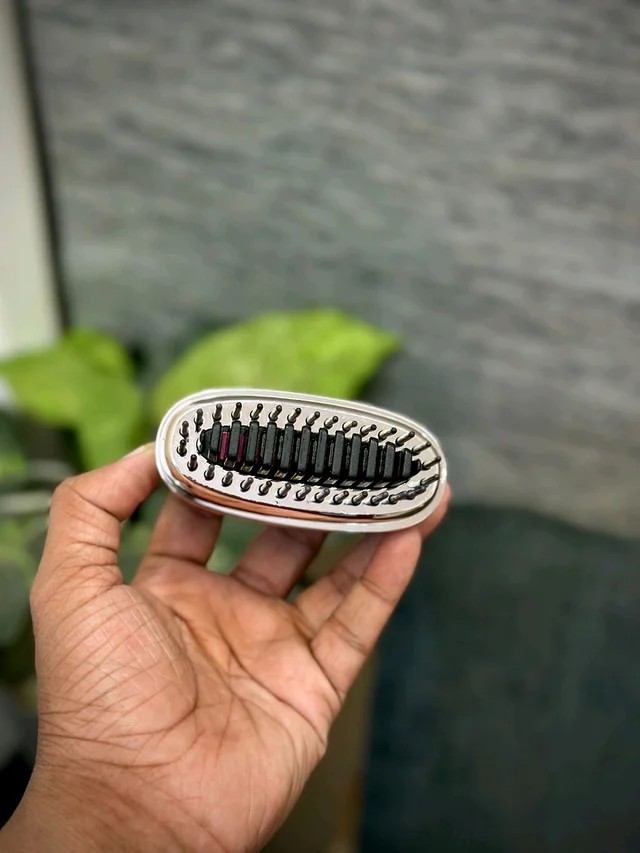 YQ-306 Portable Wireless Straight Hair Comb