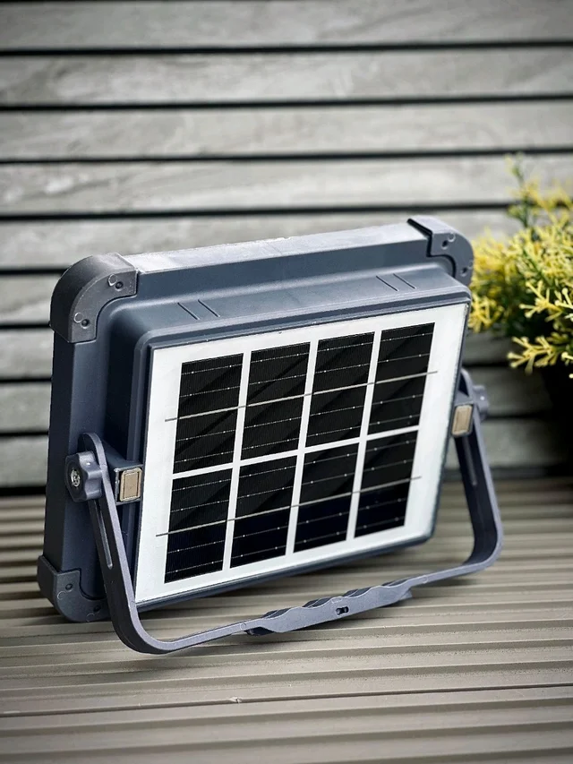 Kaiwage Eco-Friendly 1000W Solar Light with USB Power Bank