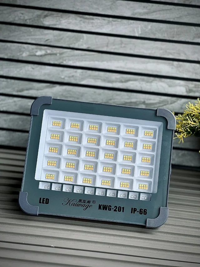 Kaiwage Eco-Friendly 1000W Solar Light with USB Power Bank