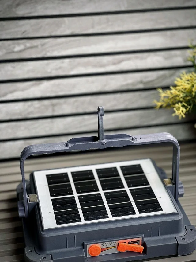 Kaiwage Eco-Friendly 1000W Solar Light with USB Power Bank