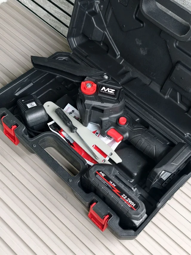 MZ CS72 Portable Mini Chainsaw Kit with Hard Storage Case