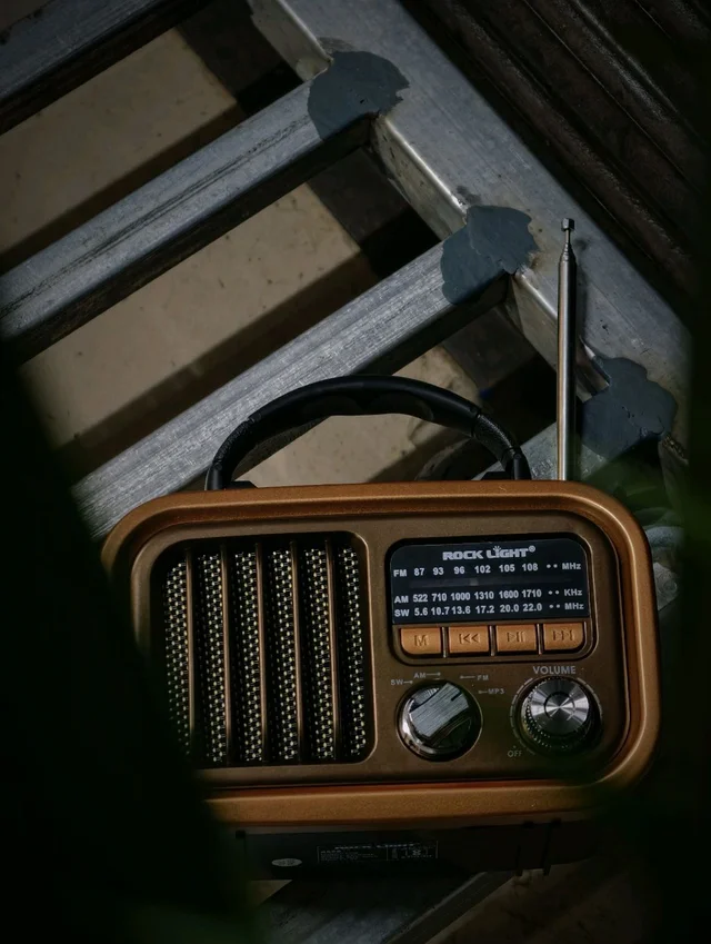 Rock Light S 558 Retro Portable Radio & Speaker – 12W