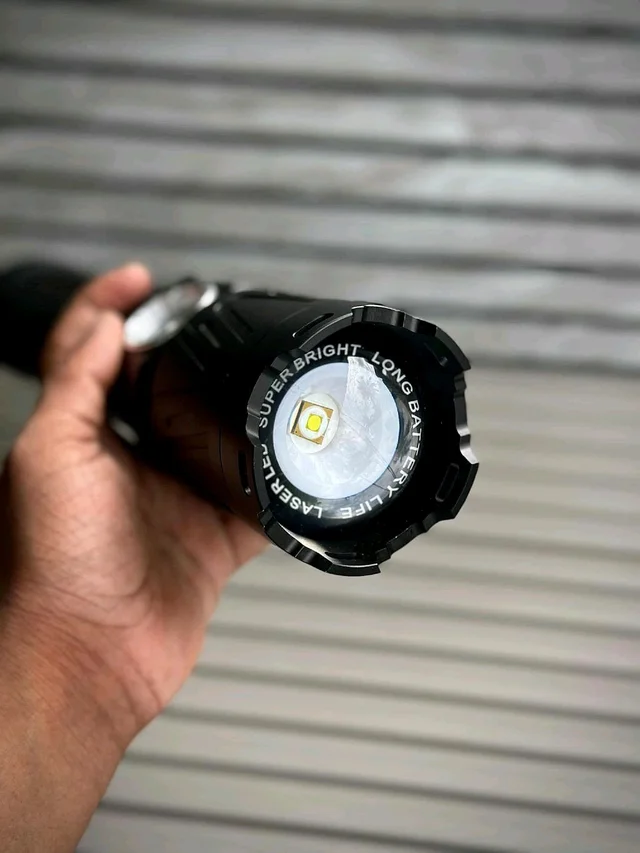 MZ M250 High-Power Tactical Flashlight Kit – 100W, 6000 Lumens, Rechargeable