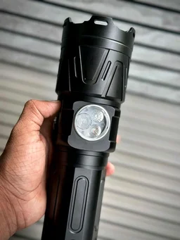 MZ M250 High-Power Tactical Flashlight Kit – 100W, 6000 Lumens, Rechargeable