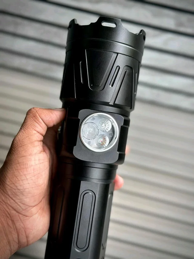 MZ M250 High-Power Tactical Flashlight Kit – 100W, 6000 Lumens, Rechargeable