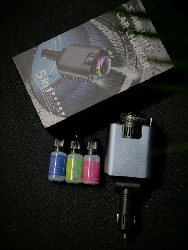 Starlight 5-in-1 Fast Car Charger – PD 3.0 Charging with Perfume Diffuser & Ambient Light