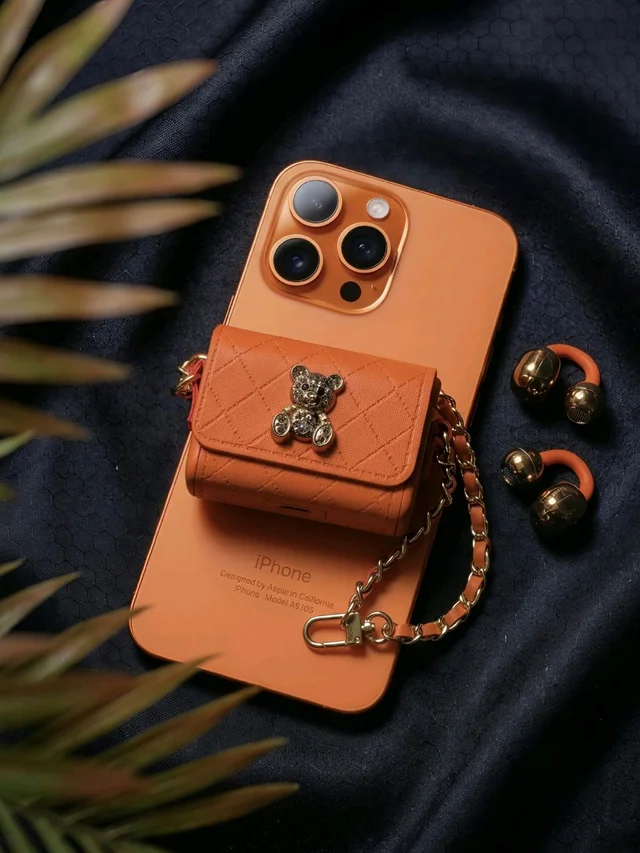 CYXG Q69 Wireless Clip-On Earbuds: 72-Hour Battery Life, Extra Bass & Mini Purse Case with Chain - Image 1