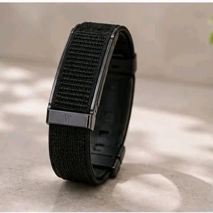 WHOOF® Smart Fitness Band with Dual Sensors & Activity Tracking