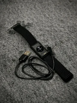 WHOOF® Smart Fitness Band with Dual Sensors & Activity Tracking