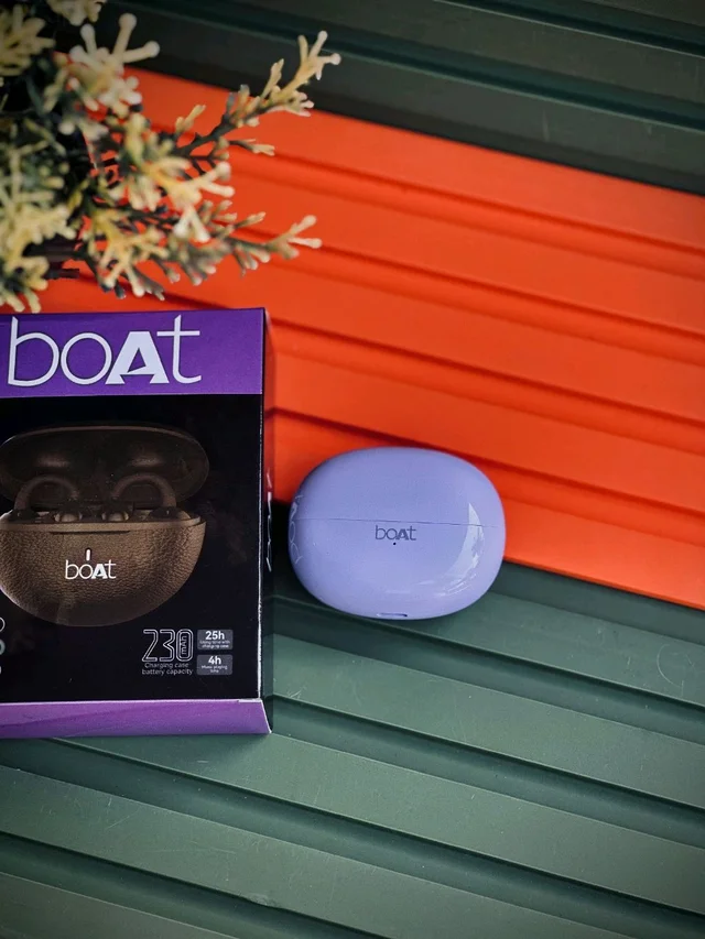 boAt 230 Wireless Earbuds: Low Latency, HD Sound & Environmental Noise Cancellation - Lavender