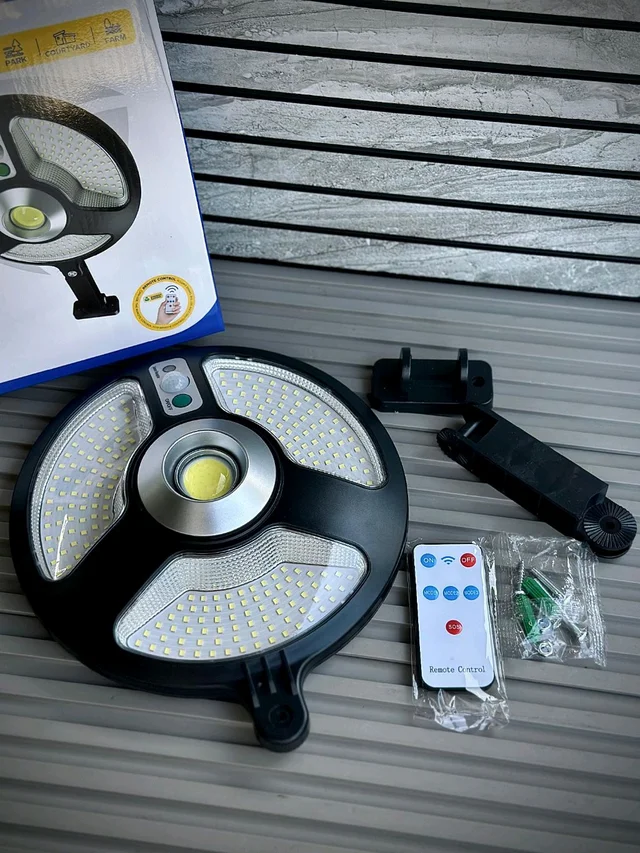 Jortan Outdoor Solar Powered LED Street Lamp – Motion Induction, Remote Control, All-in-One Integrated Design