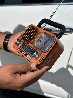 Rock Light RL-S572 Vintage Style 3-Band Portable Radio & Bluetooth Speaker with Analog Clock (15W Output)