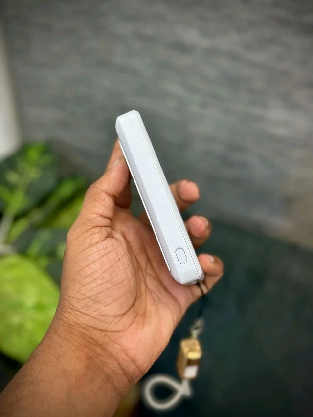 Ronin R-12L 10000mAh Magnetic Wireless Power Bank – PD Fast Charging Portable Charger with Built-In Stand & Lanyard Strap