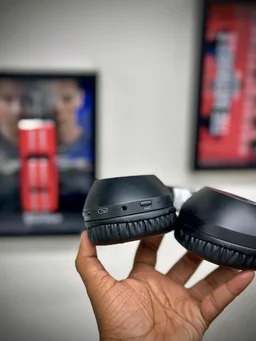 JBL Enduro ANC Wireless Headphones – Noise-Canceling Over-Ear Audio
