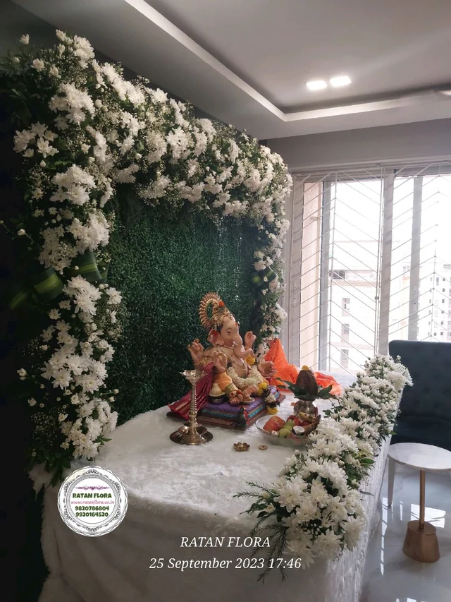 Ratan Flora Fresh Flowers Ganpati Decoration