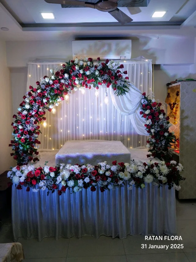 Ratan Flora Fresh Flowers Ganpati Decoration