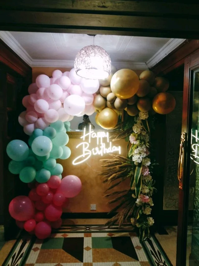 Balloons Decoration With Flower 