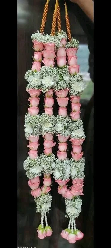 Rose Rose And Zifso Garland Pair 