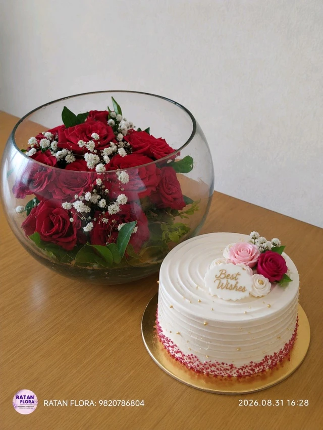 18 Red Rose With Glass Blowel 