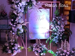 Welcome Bord Decoration (real & Artificial Flower )