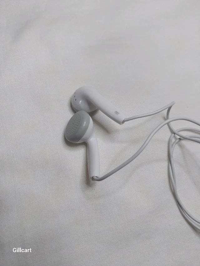 Gionee Earphone White Color