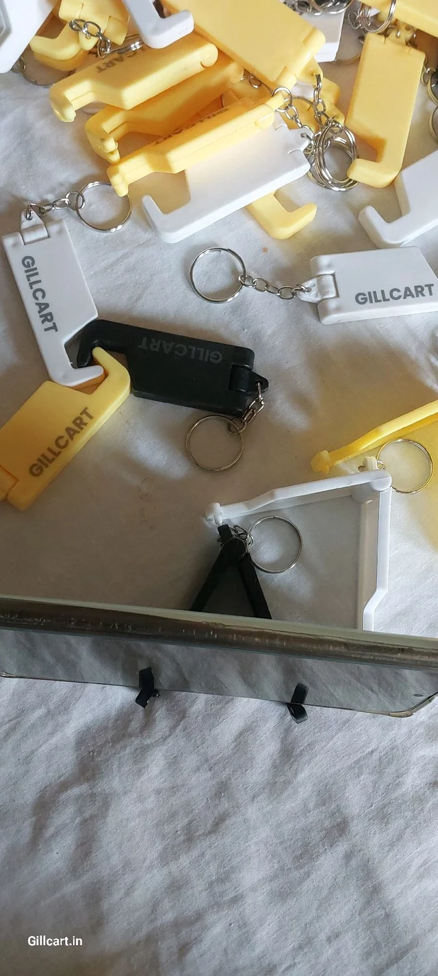 Gillcart Mobile Stand Keychain