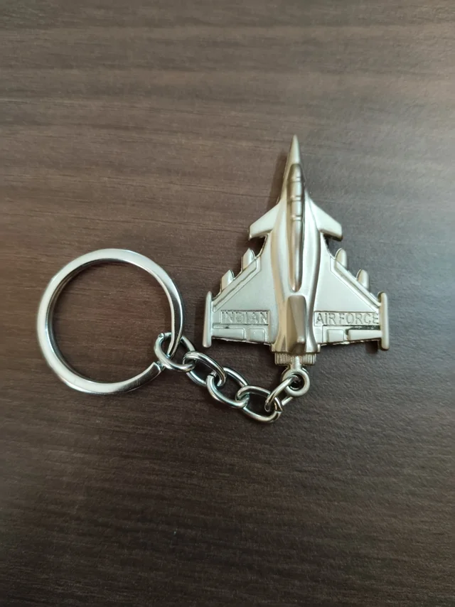 Metallic rafale Fighter jet Keychain 