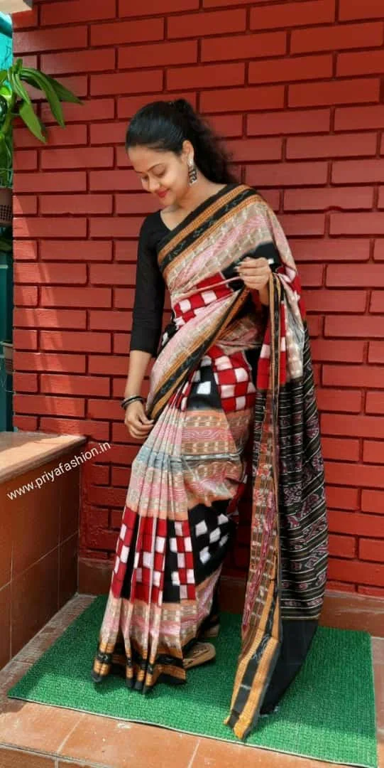 101068 Sambalpuri Handloom Saree