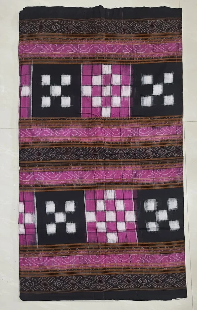 100582 Sambalpuri Fabric Than Kapada - 1.20 Meter