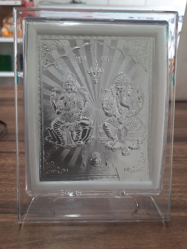 Photo Frame With Stand
