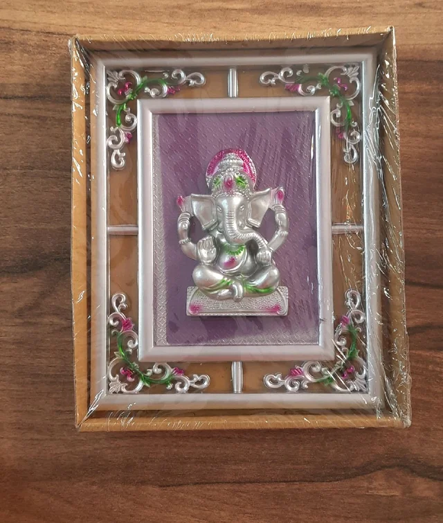 Lord Vinayaka Hanging Photo Frame 