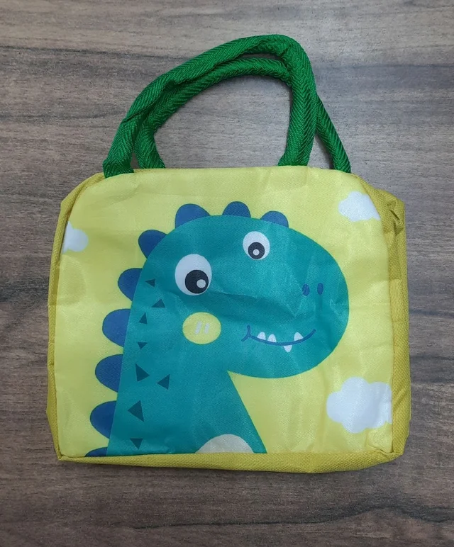 Kids Insulated Lunch Bag ( Random Colours & Designs )