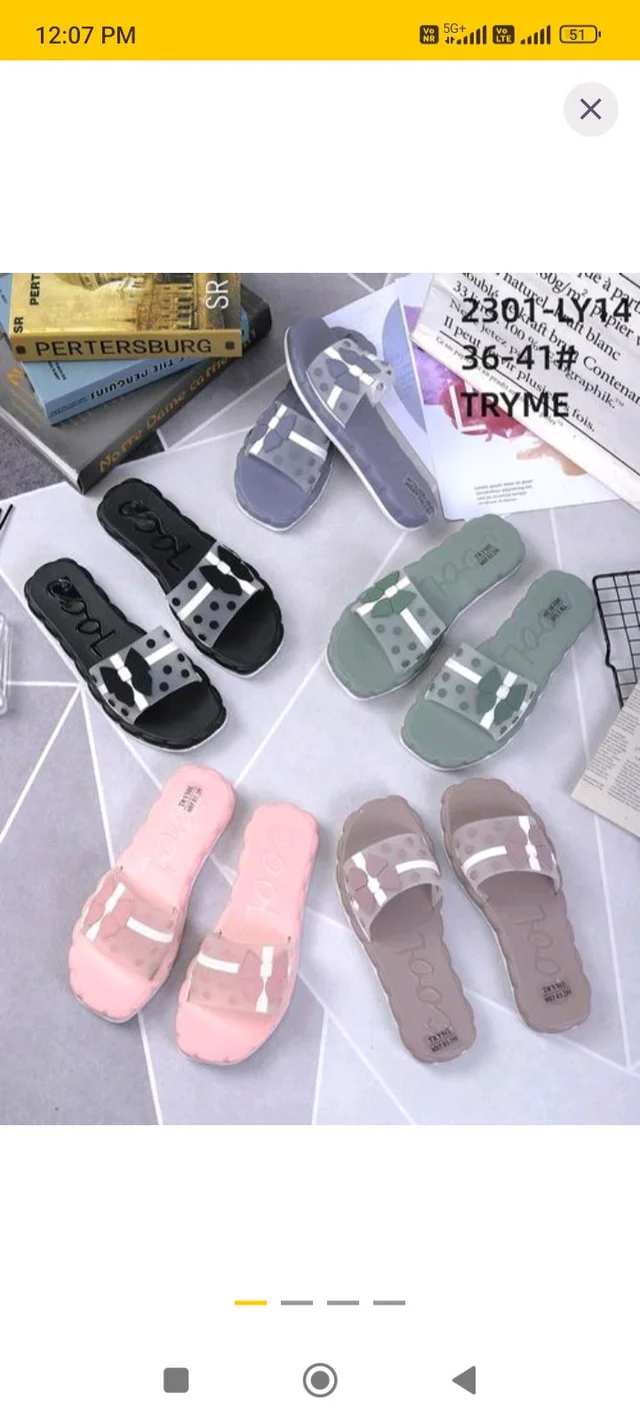 Important Waker Women's (002) 