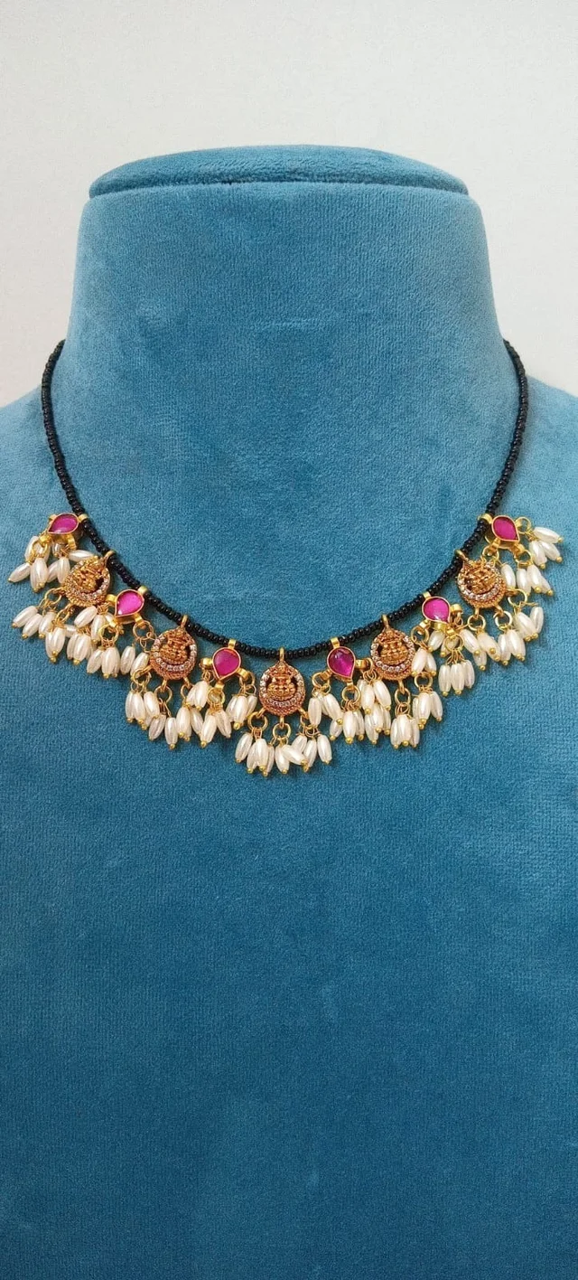 Black beads with kasu and jadau kundan (11683)