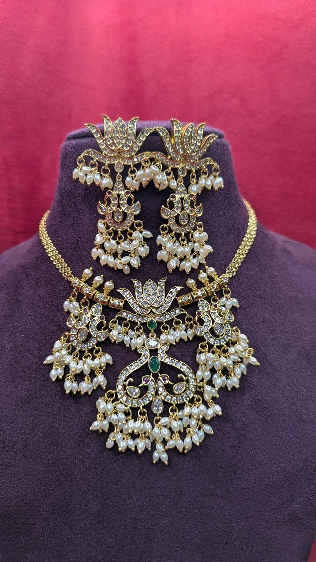 Real Gold Look Lotus Neck Set (11629)