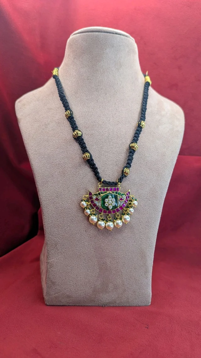 Designer Black Thread With Jadua Kundan Pendent (11624)